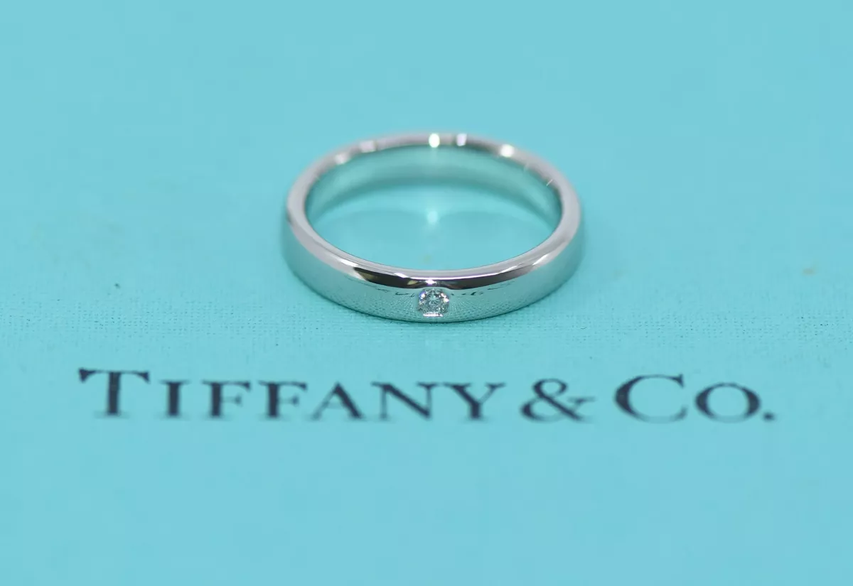 💯 Authentic Infinity Tiffany & Co Ring (Size 7.5), Luxury, Accessories on  Carousell