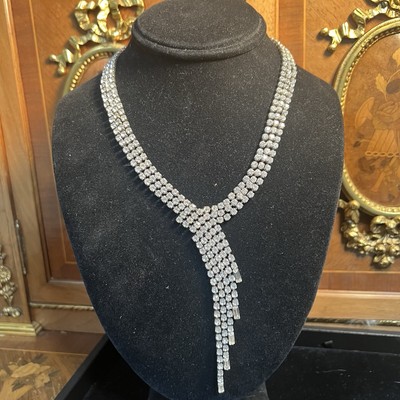 VINTAGE unsigned Kramer waterfall JEWELRY WHITE RHINESTONE CHOKER NECKLACE
