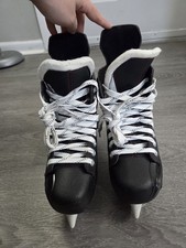 Bauer Vapor Ice Skates X300 Size 4 kids (youth / junior)