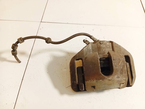 Bremssattel links vorne  BMW 5-Series DE2713472-63