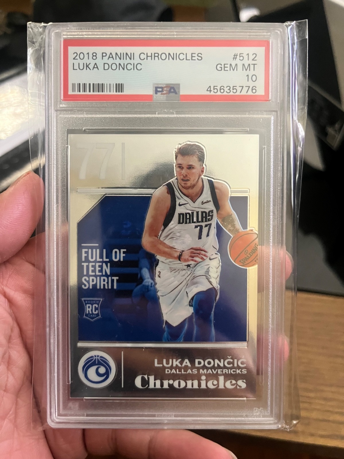 2018-19 Panini Chronicles Luka Doncic #512 PSA 10