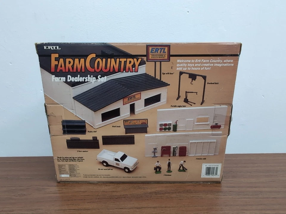 1/64 Ertl Farm Toy Farm Country Dealership Set - Image 2 of 2