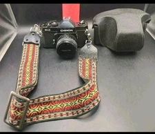 Chinon SLR Metal Body Camera W/1:17 f=50 mm lens & Case Vintage 