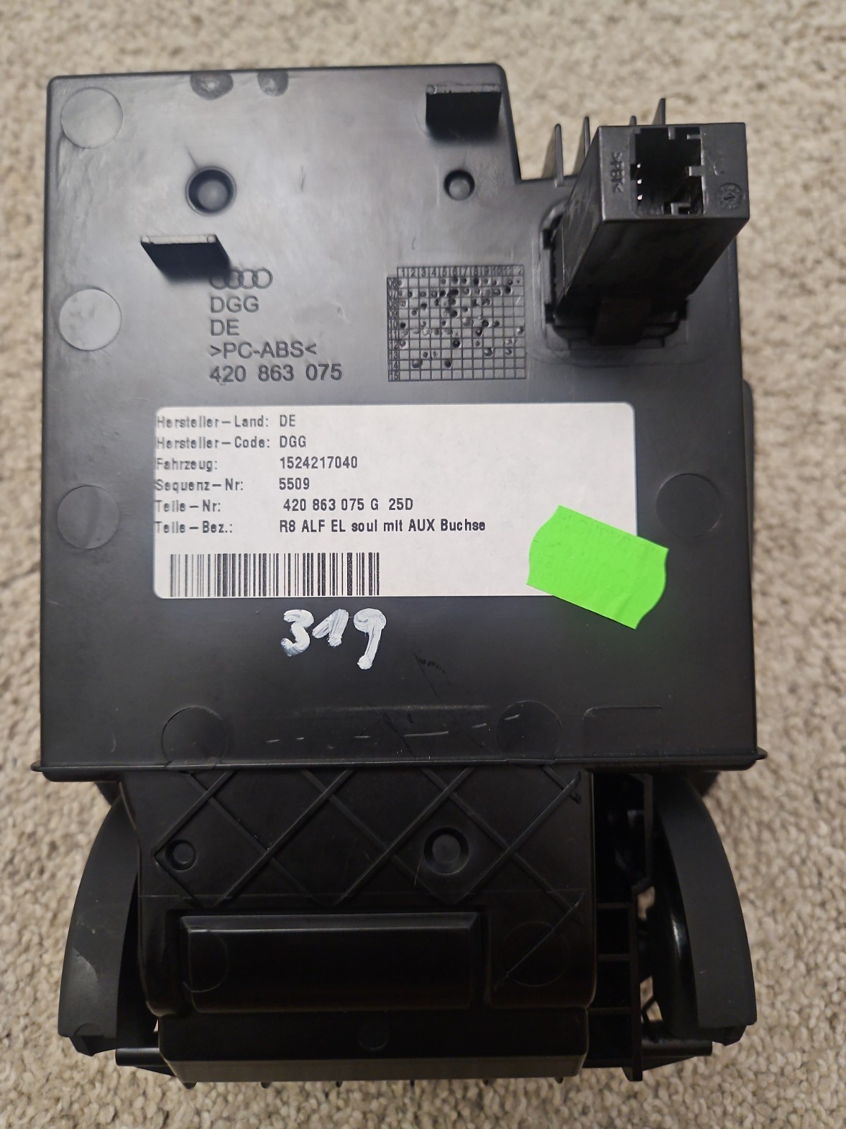 Audi R8 2008-2015 Center console storage compartment P/N 420863075G