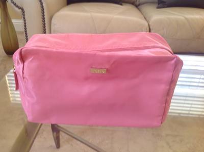 tarte Pink shade Zippered Make Up -  Cosmetics Bag -  C U T E &  R O O M Y 