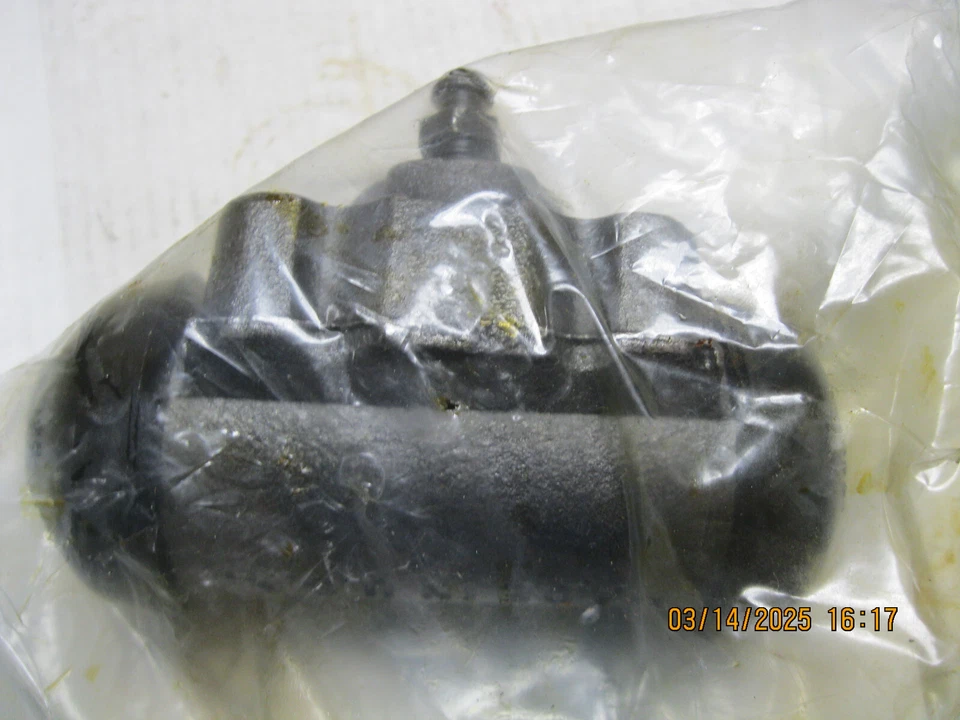 Drum Brake Wheel Cylinder-HO Rear-Right/Left Bendix 33638 (box rough) Foto 3 de 4