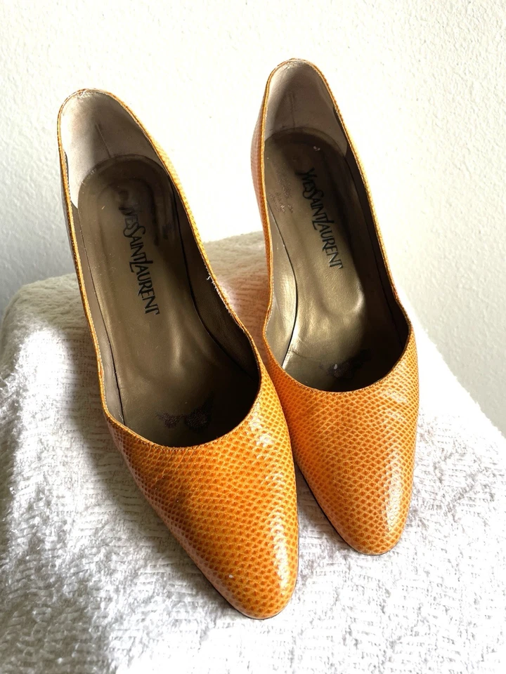 YVES SAINT LAURENT Mujer’s Zapatos Vintage Talla 8 Naranja con Tacones Dorados Foto 2 de 4