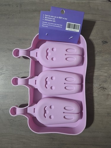 Easter Bunny Cakesicle Mold 3 cavities bakeware oven safe - Picture 4 of 5
