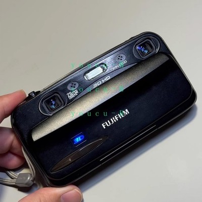 Fujifilm FinePix Real 3D W3 10MP Digital Camera with 3X Optical Zoom English 90%