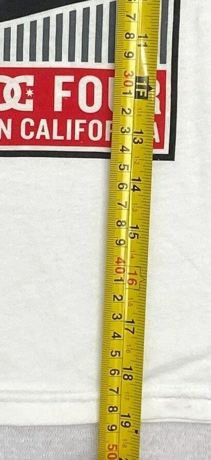 DC Boys White Tshirt Small (8-10) Youth Kids Graphic Tee Designed in California - Image 4 of 4