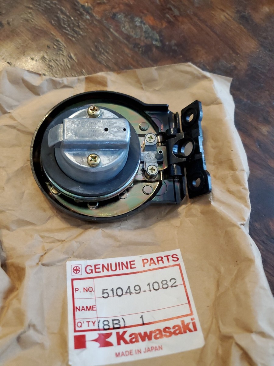 1983-1985 Kawasaki Ninja ZX1100 550 750R EX305 Fuel Gas Tank Cap