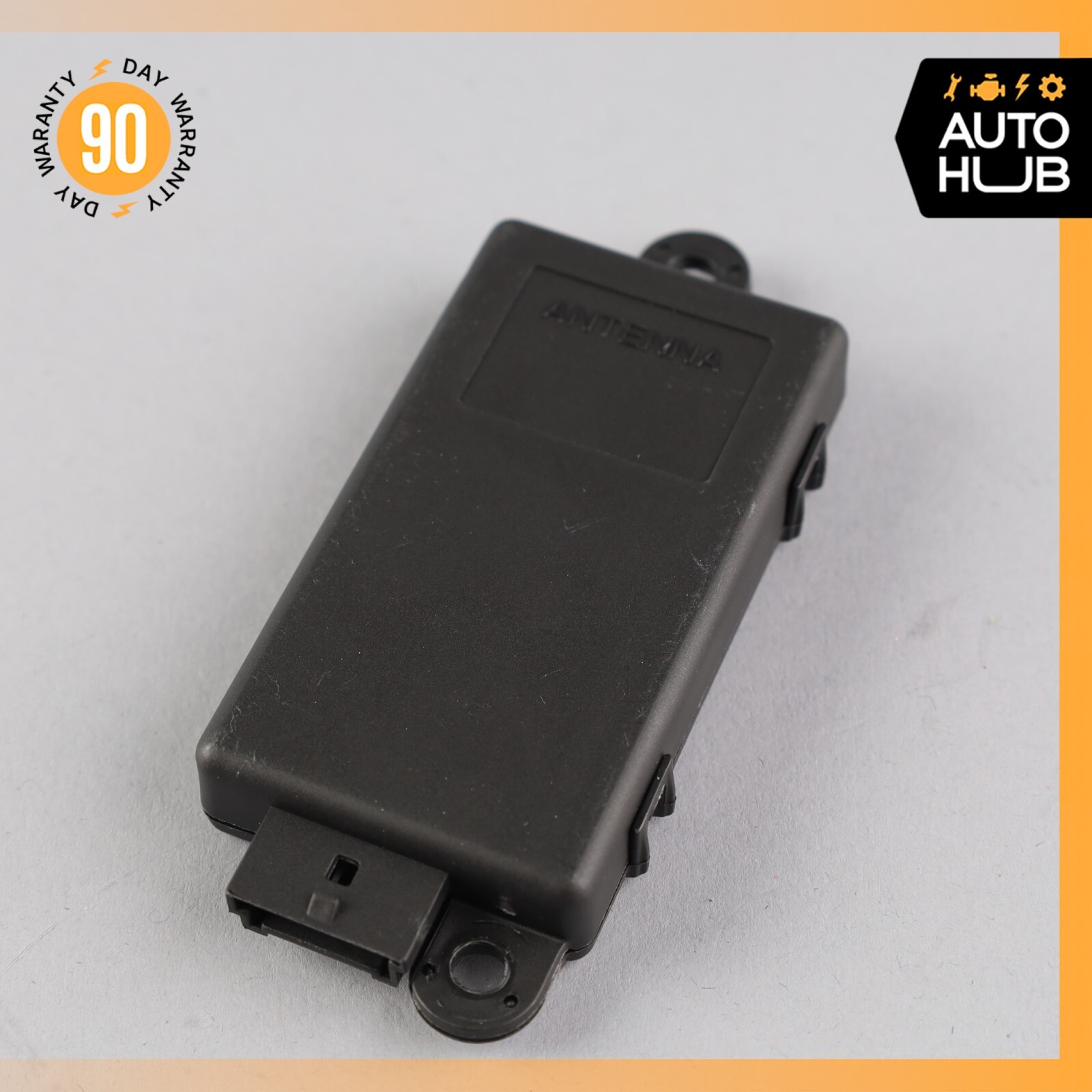 10-19 Maserati GranTurismo S M145 Volumetric Sensor Antenna Receiver Unit OEM