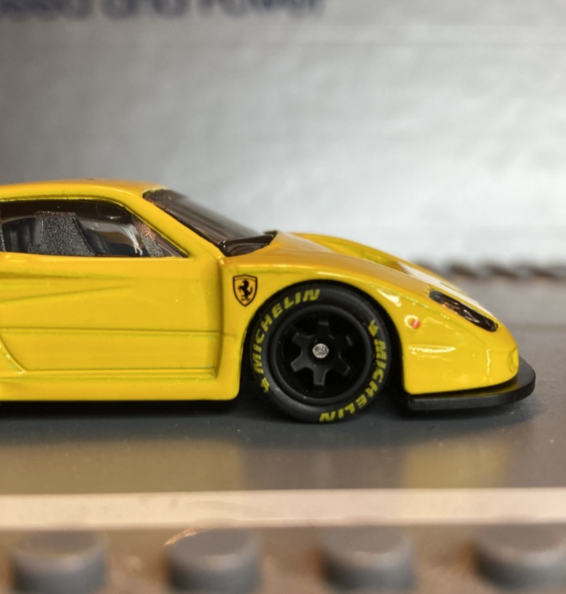 Hot Wheels Ferrari F40 Competizione Yellow CUSTOM Super Rider