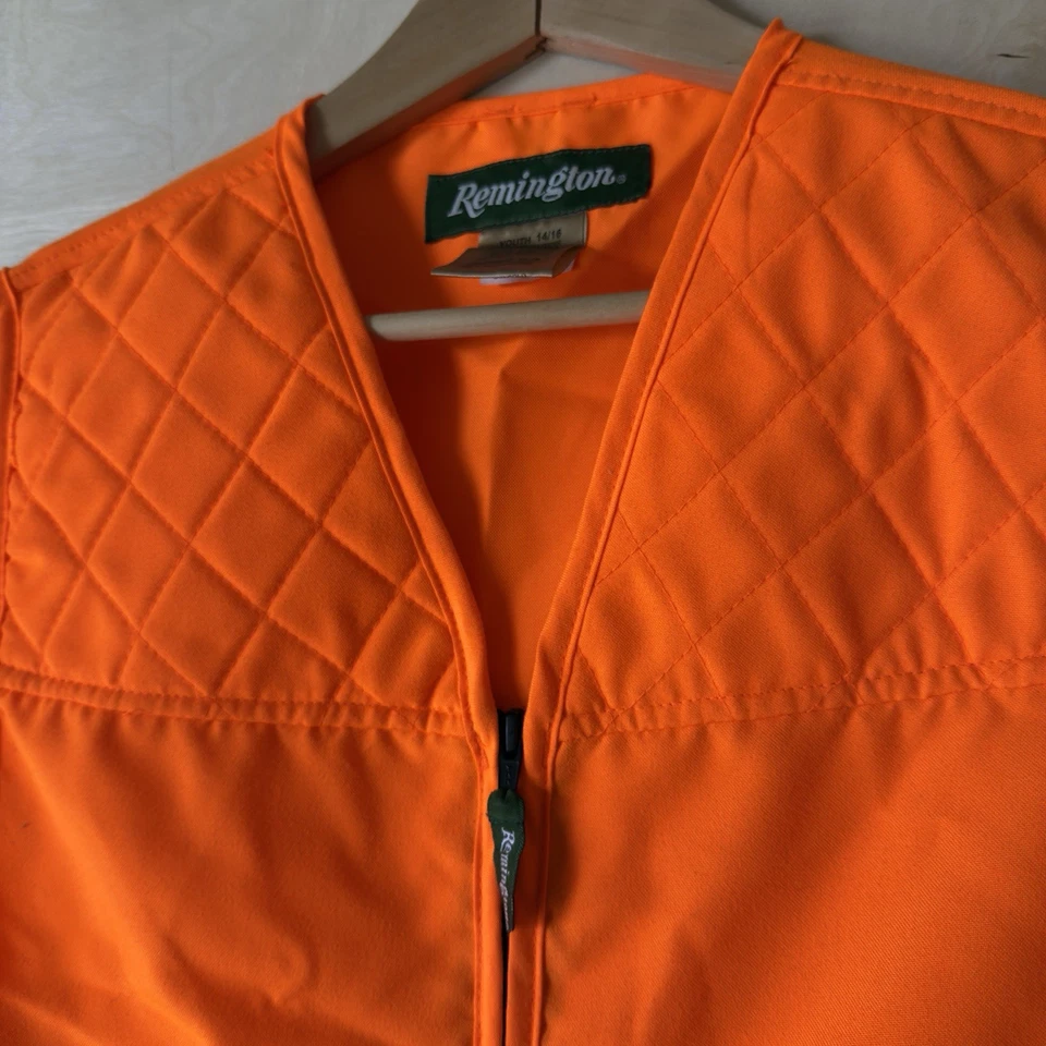 Remington Youth Size XL 14/16 Orange Hunting Safety Gun Vest Pockets Zip-up. D - Image 4 of 4