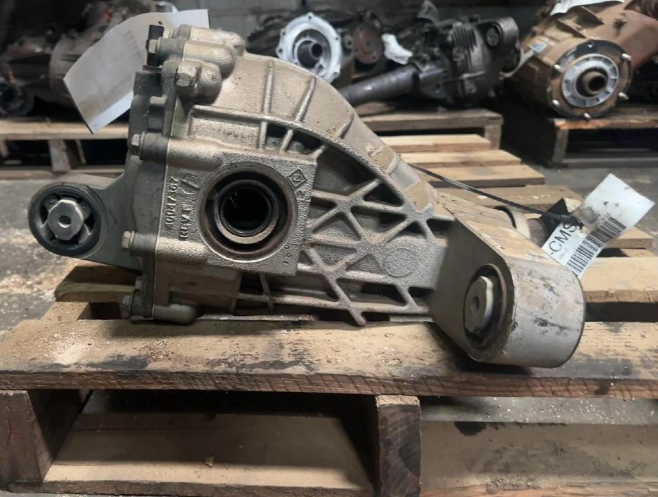 Chevrolet Camaro 2010-2015 6,2 L eje trasero portador diferencial 3,73 GT4 OEM Foto 3 de 3