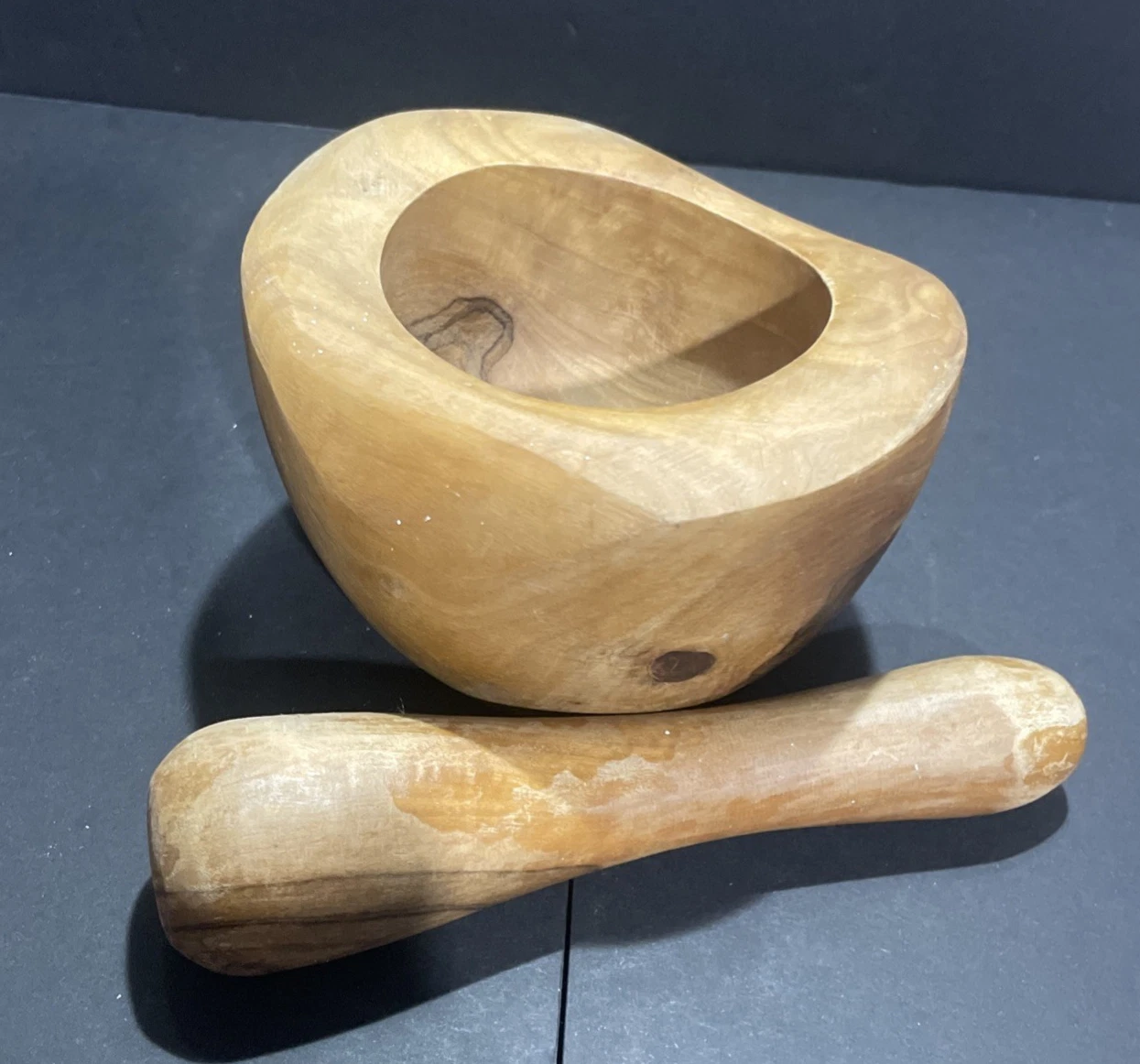 Vintage Rustic Wood Carved Pestle & Mortar Kitchen Ware Olive Wood 12cm Wide