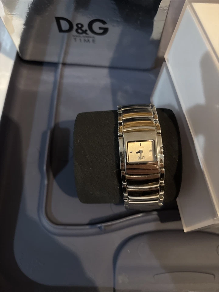 Dolce & Gabbana Women's Watch - Image 2 of 4