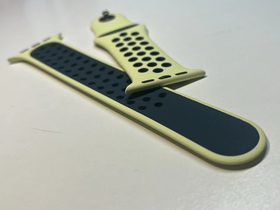 45mm Apple Watch Nike Sport Band Prototype - Luminous Green/Armory Navy M/L - Image 4 of 4