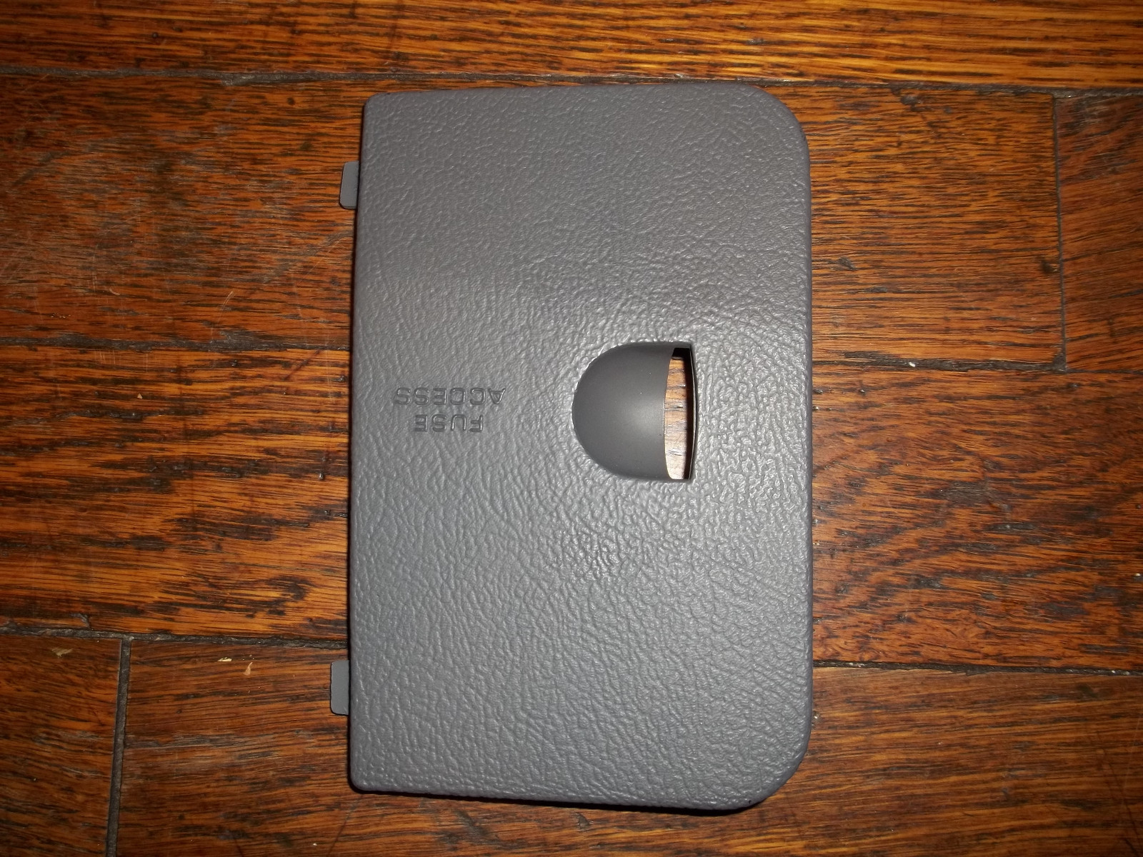 199395 JEEP GRAND CHEROKEE FUSE BOX DOOR LID COVER, PASSENGERS END OF