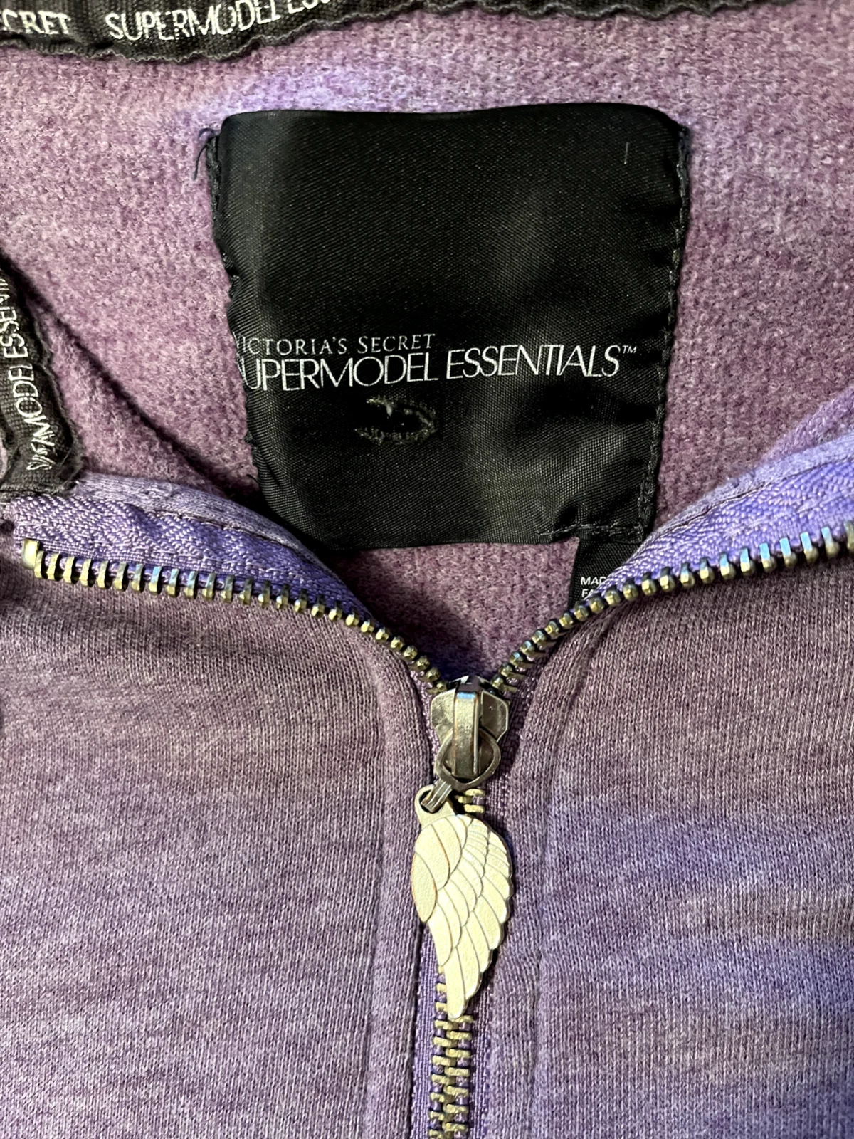 UNDERCOVER Felpa media con cappuccio viola Victoria's Secret