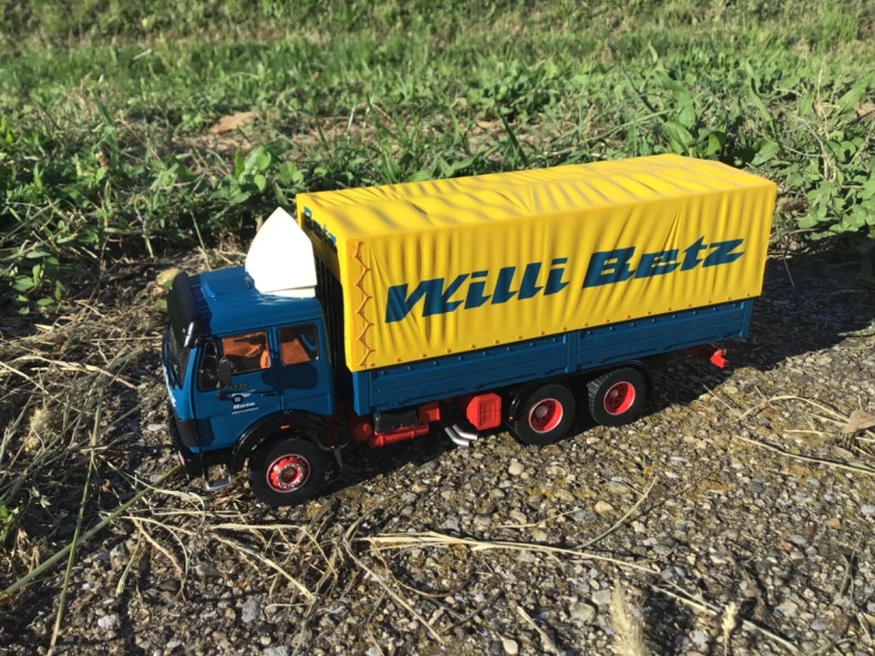 Camion d’Epoca Vintage Truck MERCEDES BENZ 2236 NG"WILLY BETZ" Die Cast 1/43 - Immagine 4 di 4