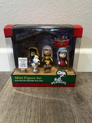 Peanuts Mini Figure Nativity Set 2012 - Never Removed From Box