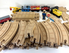 Lot Thomas  Friends Wood Wooden Train Tracks W/ Happy Birthday Thomas Kevin 50p