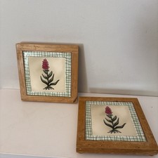 Vintage Woolworths Ceramic Tile Trivet Mounted In Wood  14 x 14cm pictures 