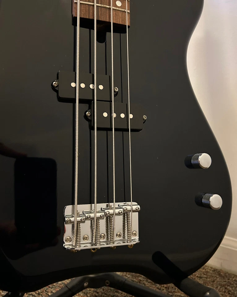 Fernandes Bass Guitar w/ Gig Bag and more... - Image 4 of 4