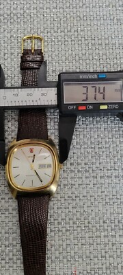 Vintage 70s Omega Megaquartz 32 KHz ref 196.0038 37mm Quartz Men's