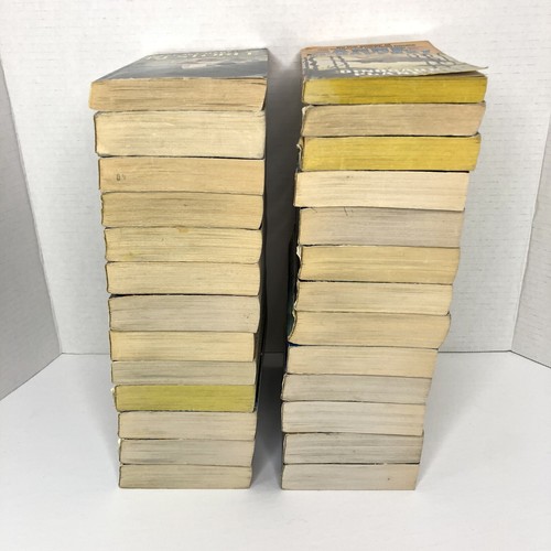 ANNE MCCAFFREY LOT (26) Petaybee/Pegasus/Planet Pirates/Crystal Singer + More! - Picture 8 of 12