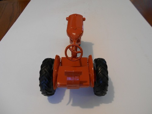 Vintage 1947 American Precision Products 1/12th Allis Chalmers 'C' Tractor, Used - Picture 7 of 12