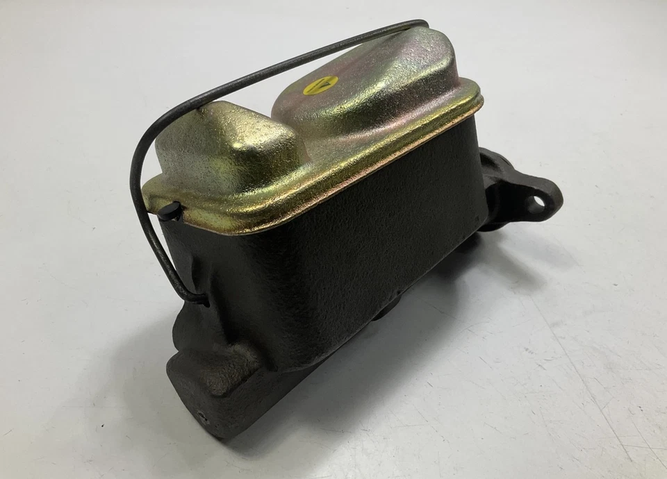 REMAN. Cilindro maestro de freno Cardone 10-1681 para Ford Bronco 1976-1977 4x4 Foto 4 de 4