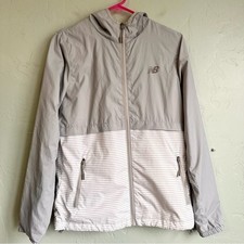 New Balance Women's Gray White Retro Stripe Windbreaker Jacket Size Small EUC