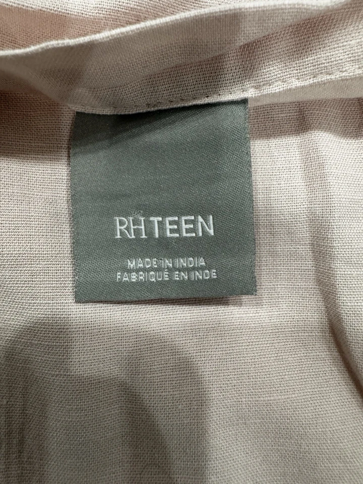 Edredón rosa doble líneas brillantes doradas Restoration Hardware Foto 2 de 4