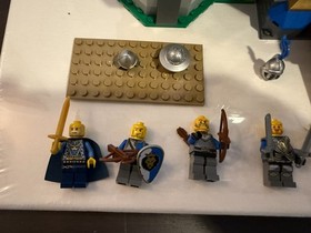 LEGO Castle: King's Castle (70404). 99% complete. Good Condition.