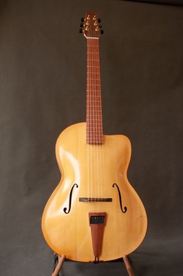 Jazz-Gitarre archtop