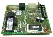 White-Rogers 50A65-476 Furnace Control Circuit Board D341396P05 used #D632