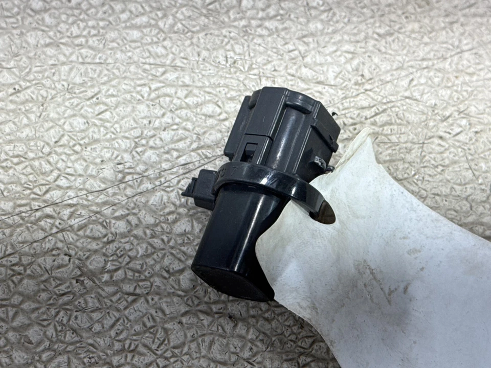 2013-2019 Nissan Sentra Sl 1.8L Outside Temperature Sensor Black Oem T1026196Ca - Image 3 of 4