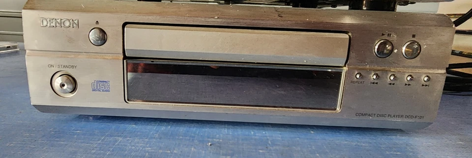 Amplificador estéreo Hi-Fi Denon DRA-F101 + DCD-F101 mini reproductor de CD CD no funciona Foto 3 de 4
