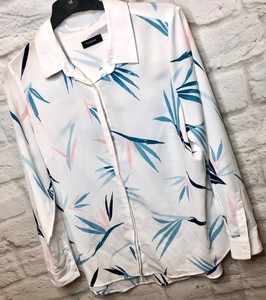 white blouse size 18