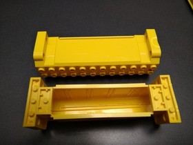 LEGO City lot 7249 XXL Mobile Crane w/some damaged pieces & 7900 Heavy Loader