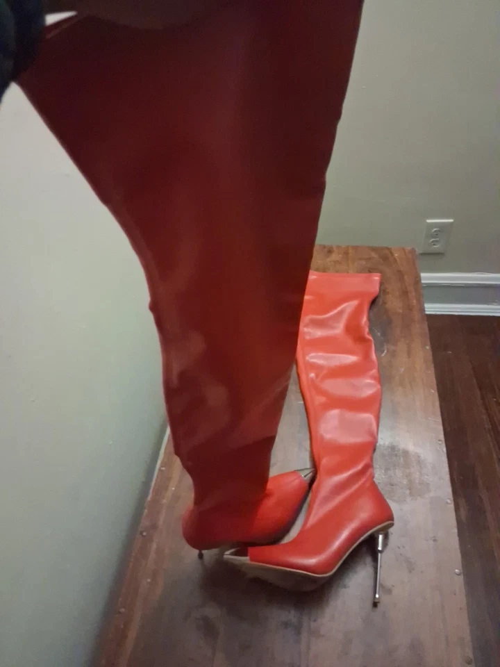 Botas rojas de tacón alto hasta la rodilla de cuero sintético talla 7,5 para mujer punta cremallera lateral Foto 4 de 4