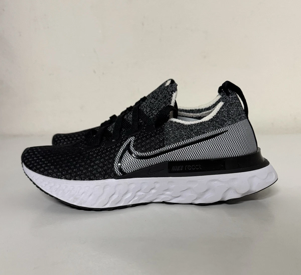 Nike React Infinity Run Flyknit Sneakers Black White SZ 10.5 Nike Infinity RN 4 Road Running Shoe - Men main image 2
