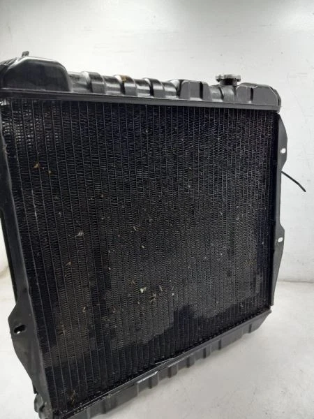 TOYOTA PICKUP 92-95 CABINA EXTRA 3,0 L TRACCIÓN TRASERA EN EL RADIADOR  Foto 4 de 4