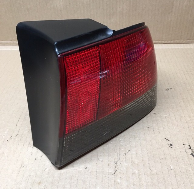 Saab 900 Tail Light Lamp Taillight Lens 4468989 Right Rear OEM eBay