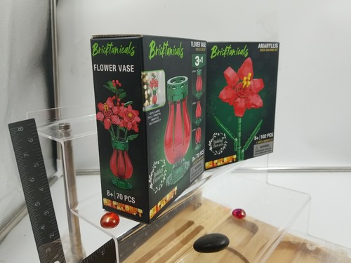 Bricktanicals RED Flower Vase Brickcraft Holiday & AMARYLLIS Brick Building LOT - Picture 7 of 24