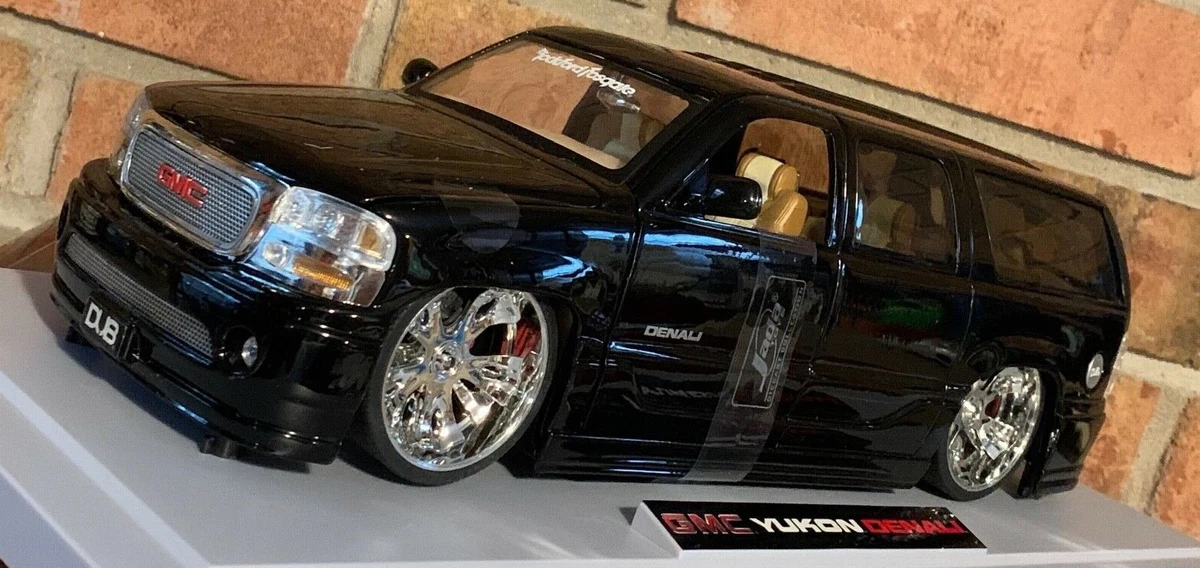 YukON DENALI1:18 scale Jada Toys DUB CITY GMC