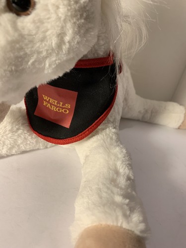 Bufanda de cuello rojo azul marino ""Mollie"" de caballo Wells Fargo - Imagen 3 de 12