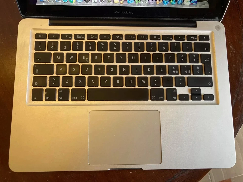 Apple MacBookPro 5,5. Giugno 2009. In ottime condizioni. Porta cd audio - Immagine 3 di 4